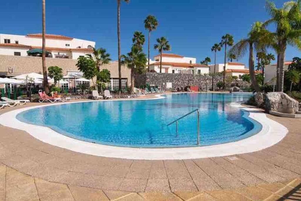 Palm Villa 1 Bed Apartment Overlooking Golf Course San Miguel de Abona Exterior photo